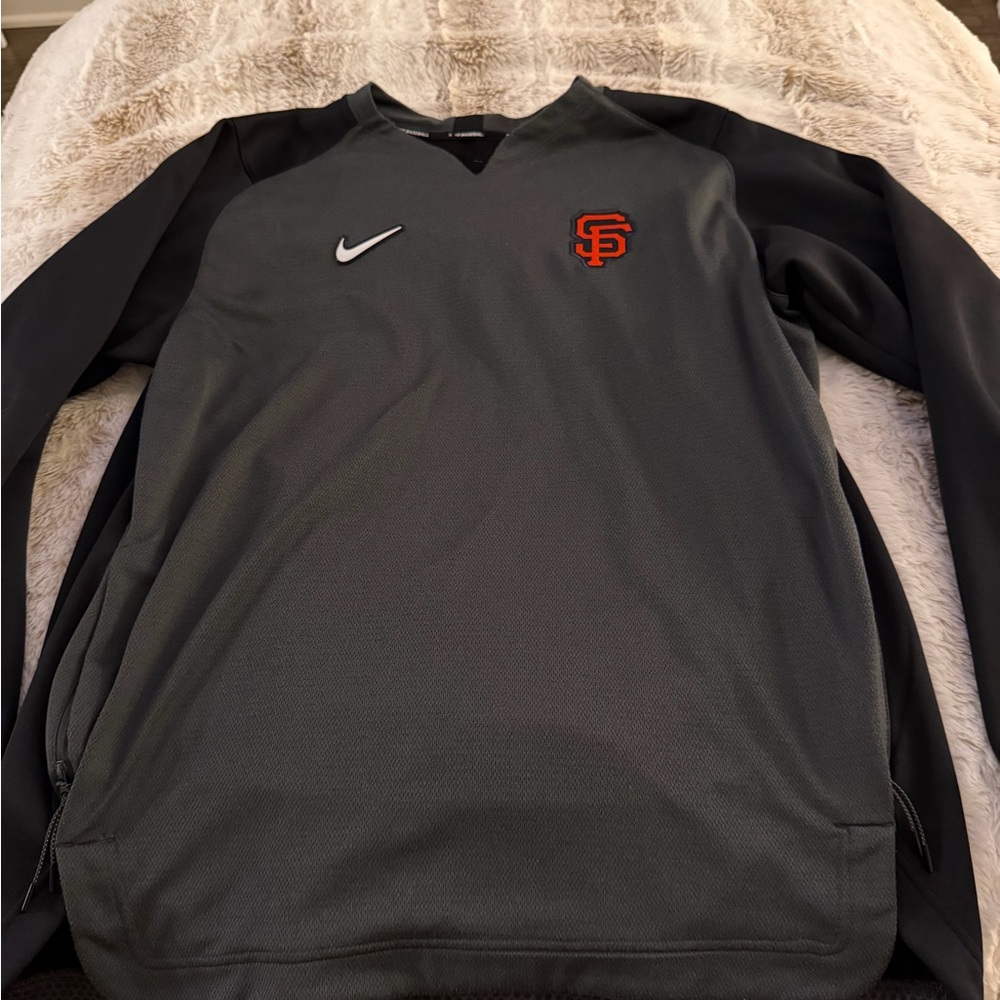San Francisco Giants Black Long Sleeve Top size XL.